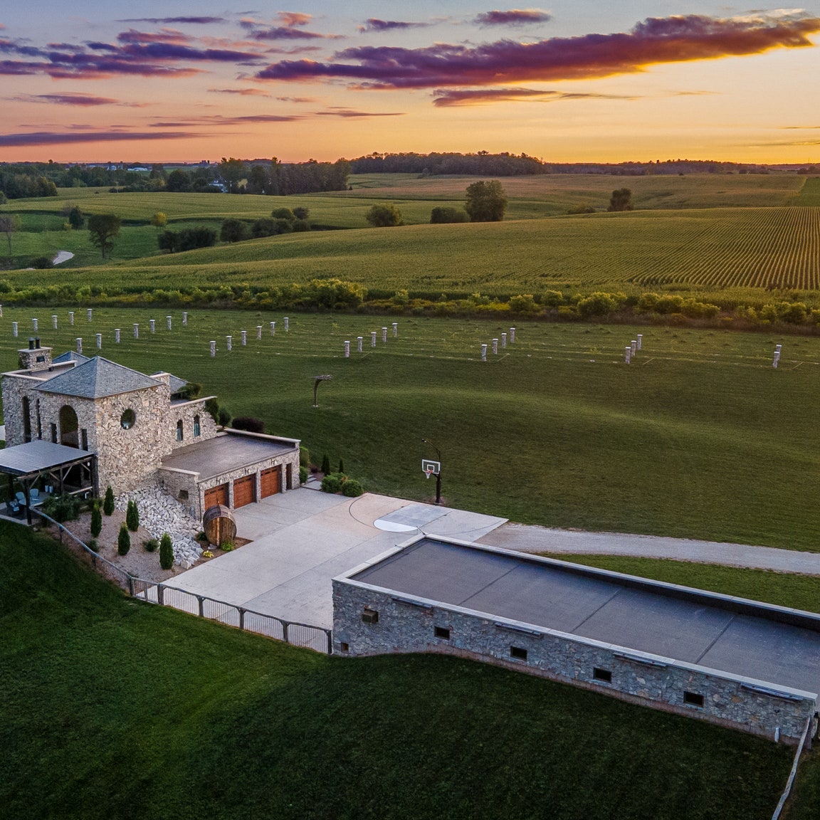9 Vineyard Airbnbs for Your Next Wine-Country Trip