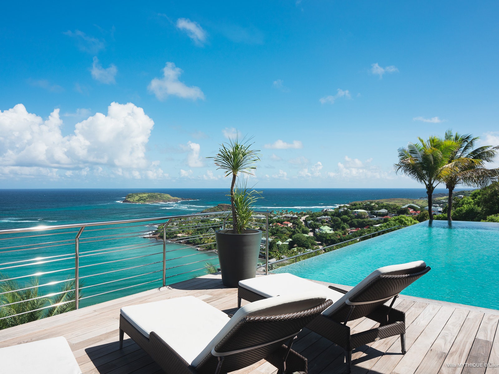 See the Crazy Expensive Caribbean Villas Included in the 2024 Oscar Gift Bags