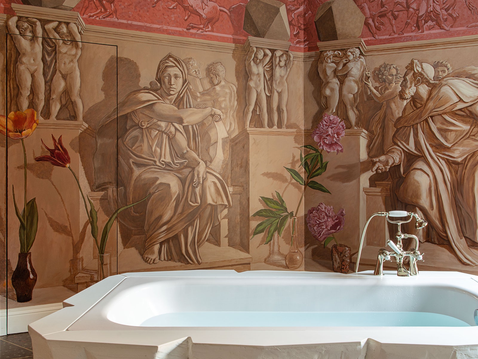 Ashley Hicks Channels Renaissance Splendor at His Home in Oxfordshire, England
